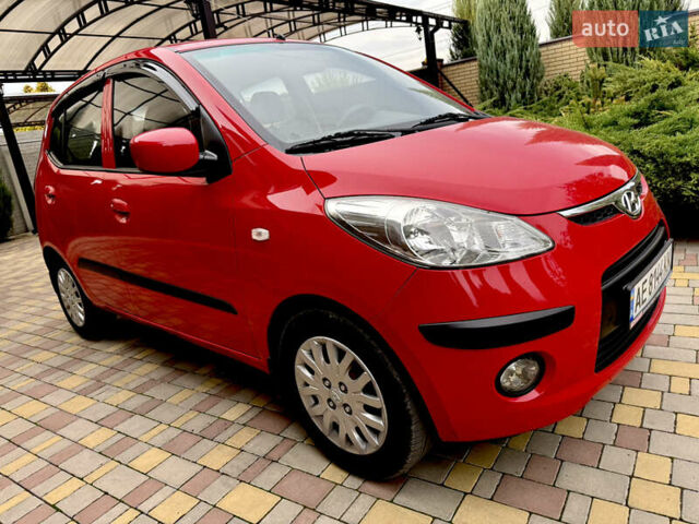 Красный Хендай и10, объемом двигателя 1.09 л и пробегом 168 тыс. км за 5999 $, фото 1 на Automoto.ua