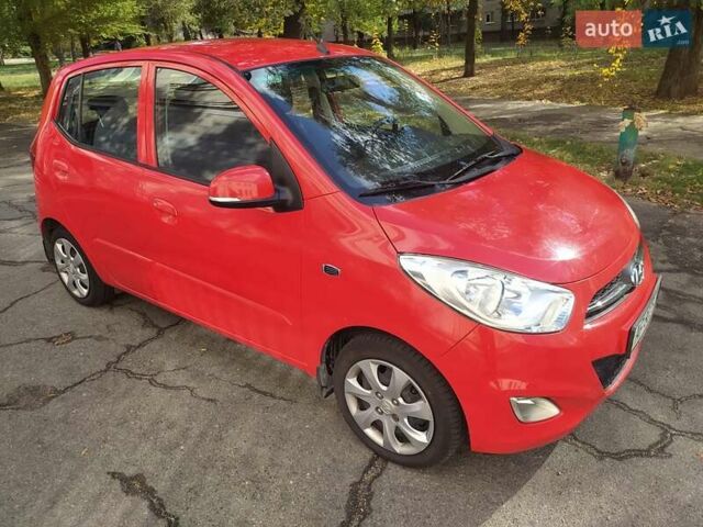 Хендай и10 2011 в Запорожье на Automoto.ua Красный Хендай и10, объемом двигателя 1.25 л и пробегом 65 тыс. км за 6800 $, фото 1 на Automoto.ua