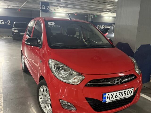 Красный Хендай и10, объемом двигателя 1.1 л и пробегом 75 тыс. км за 8000 $, фото 1 на Automoto.ua