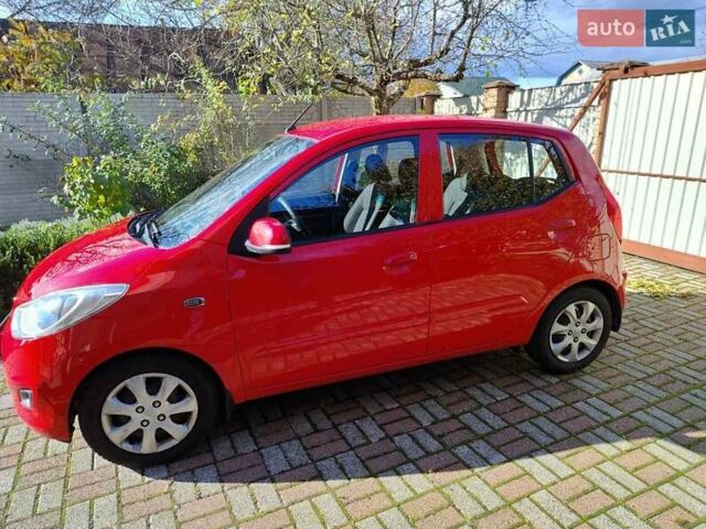 Хендай и10 2012 в Киеве на Automoto.ua Красный Хендай и10, объемом двигателя 1.1 л и пробегом 120 тыс. км за 6650 $, фото 1 на Automoto.ua
