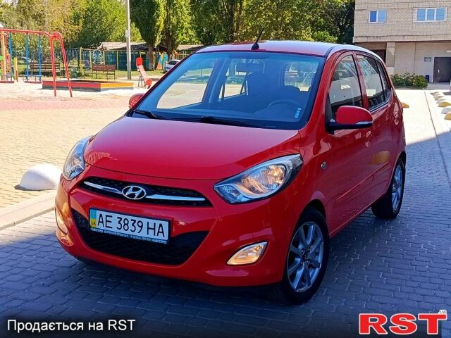 Красный Хендай и10, объемом двигателя 1.2 л и пробегом 108 тыс. км за 6950 $, фото 1 на Automoto.ua