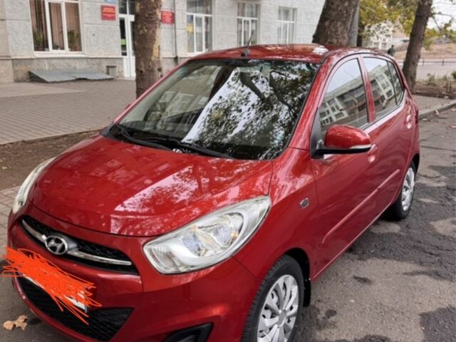 Красный Хендай и10, объемом двигателя 0 л и пробегом 93 тыс. км за 7700 $, фото 1 на Automoto.ua