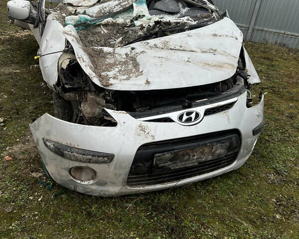 Серый Хендай и10, объемом двигателя 1.1 л и пробегом 86 тыс. км за 490 $, фото 1 на Automoto.ua