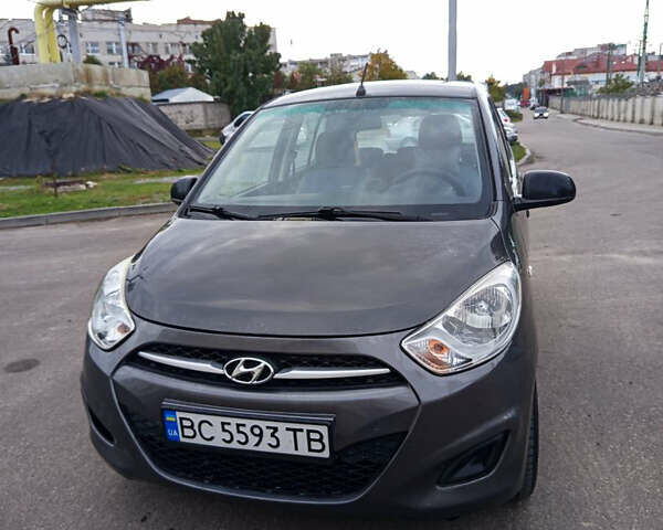 Серый Хендай и10, объемом двигателя 1.25 л и пробегом 140 тыс. км за 4600 $, фото 1 на Automoto.ua