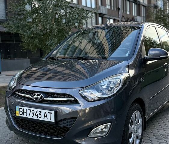 Хендай и10 2012 в Одессе на Automoto.ua Серый Хендай и10, объемом двигателя 1.2 л и пробегом 76 тыс. км за 7000 $, фото 1 на Automoto.ua