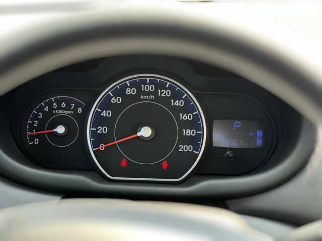 Хендай и10 2013 в Киеве на Automoto.ua Серый Хендай и10, объемом двигателя 10 л и пробегом 70 тыс. км за 7500 $, фото 1 на Automoto.ua