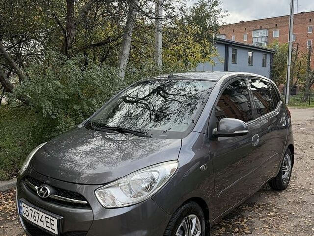 Серый Хендай и10, объемом двигателя 1.1 л и пробегом 111 тыс. км за 7809 $, фото 1 на Automoto.ua