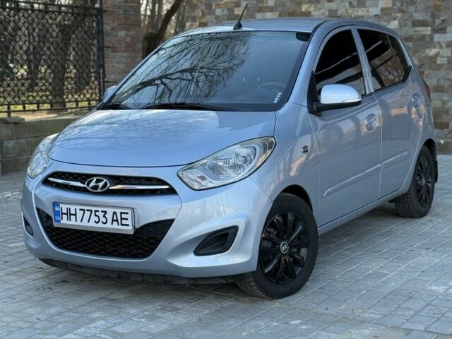 Синий Хендай и10, объемом двигателя 1.2 л и пробегом 110 тыс. км за 5000 $, фото 1 на Automoto.ua