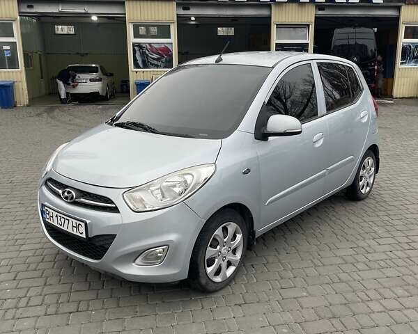 Синий Хендай и10, объемом двигателя 1.09 л и пробегом 131 тыс. км за 5600 $, фото 1 на Automoto.ua