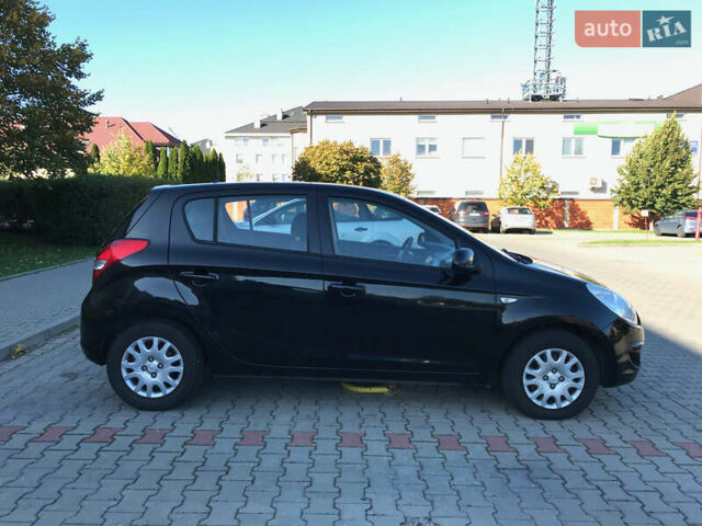 Чорний Хендай і20, об'ємом двигуна 1.4 л та пробігом 149 тис. км за 5900 $, фото 1 на Automoto.ua
