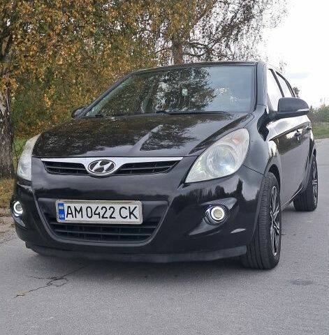 Чорний Хендай і20, об'ємом двигуна 1.2 л та пробігом 130 тис. км за 4700 $, фото 1 на Automoto.ua