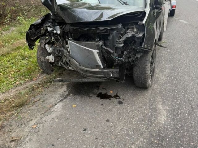 Черный Хендай и20, объемом двигателя 1.4 л и пробегом 220 тыс. км за 1000 $, фото 1 на Automoto.ua