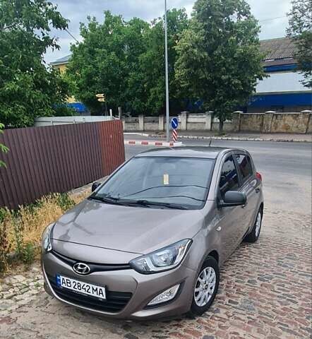 Коричневий Хендай і20, об'ємом двигуна 1.25 л та пробігом 178 тис. км за 5600 $, фото 1 на Automoto.ua