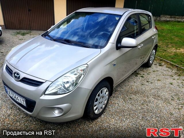 Хендай і20, об'ємом двигуна 1.2 л та пробігом 290 тис. км за 5000 $, фото 1 на Automoto.ua