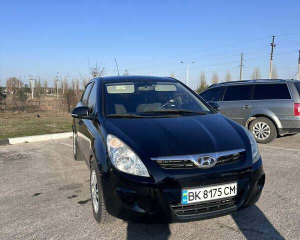 Хендай і20, об'ємом двигуна 1.4 л та пробігом 150 тис. км за 6300 $, фото 1 на Automoto.ua