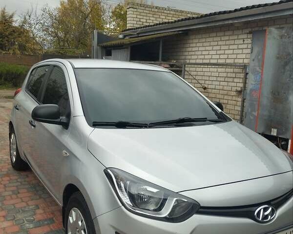 Серый Хендай и20, объемом двигателя 1.12 л и пробегом 172 тыс. км за 6800 $, фото 1 на Automoto.ua