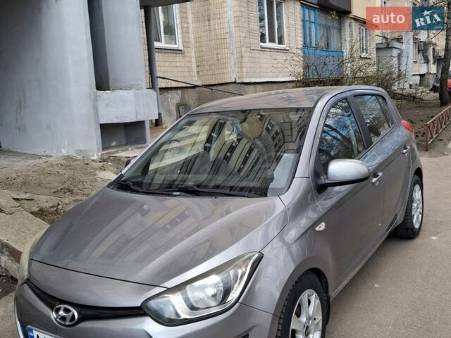 Серый Хендай и20, объемом двигателя 1.25 л и пробегом 103 тыс. км за 6000 $, фото 1 на Automoto.ua