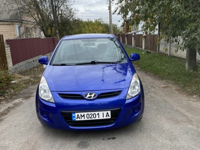 Синий Хендай и20, объемом двигателя 1.4 л и пробегом 240 тыс. км за 5300 $, фото 1 на Automoto.ua