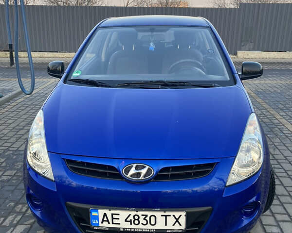Синій Хендай і20, об'ємом двигуна 1.25 л та пробігом 170 тис. км за 3800 $, фото 1 на Automoto.ua