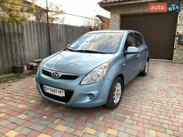 Синій Хендай і20, об'ємом двигуна 1.4 л та пробігом 144 тис. км за 7000 $, фото 1 на Automoto.ua