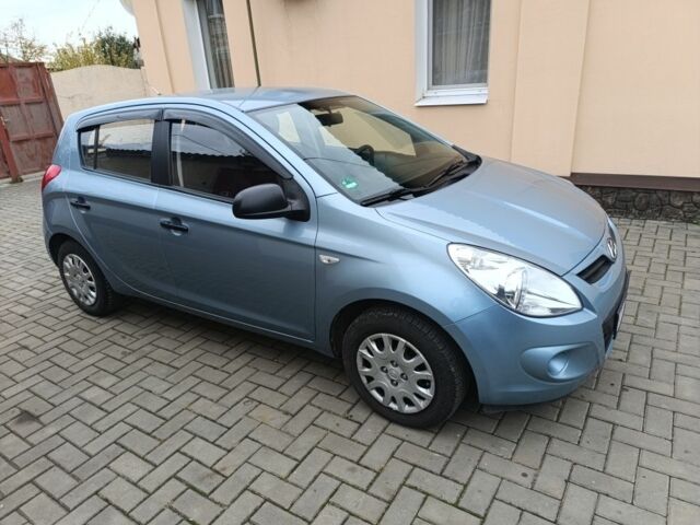 Хендай и20 2010 в Дергачах на Automoto.ua Синий Хендай и20, объемом двигателя 1.2 л и пробегом 170 тыс. км за 4700 $, фото 1 на Automoto.ua