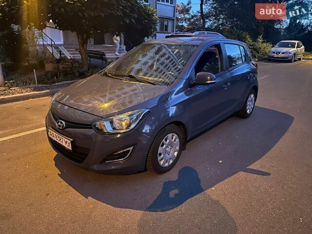 Синий Хендай и20, объемом двигателя 1.4 л и пробегом 77 тыс. км за 7999 $, фото 1 на Automoto.ua