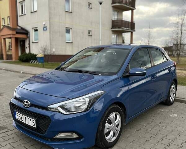 Синий Хендай и20, объемом двигателя 1.1 л и пробегом 300 тыс. км за 9700 $, фото 1 на Automoto.ua
