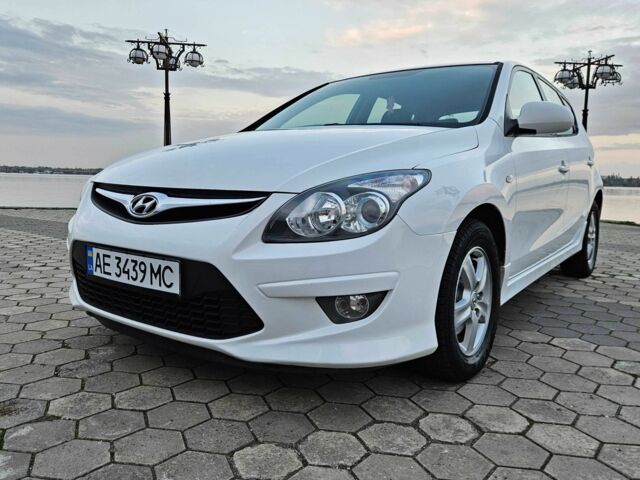 Білий Хендай i30, об'ємом двигуна 1.6 л та пробігом 221 тис. км за 6278 $, фото 1 на Automoto.ua