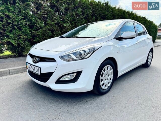 Білий Хендай i30, об'ємом двигуна 1.4 л та пробігом 88 тис. км за 8900 $, фото 1 на Automoto.ua