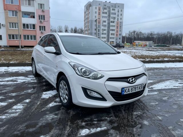 Білий Хендай i30, об'ємом двигуна 0 л та пробігом 180 тис. км за 8600 $, фото 1 на Automoto.ua