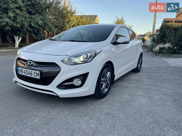 Белый Хендай i30, объемом двигателя 1.59 л и пробегом 135 тыс. км за 10700 $, фото 1 на Automoto.ua