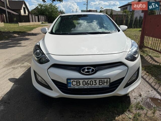 Білий Хендай i30, об'ємом двигуна 1.4 л та пробігом 100 тис. км за 7400 $, фото 1 на Automoto.ua