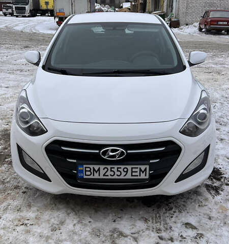 Белый Хендай i30, объемом двигателя 1.59 л и пробегом 174 тыс. км за 10100 $, фото 1 на Automoto.ua