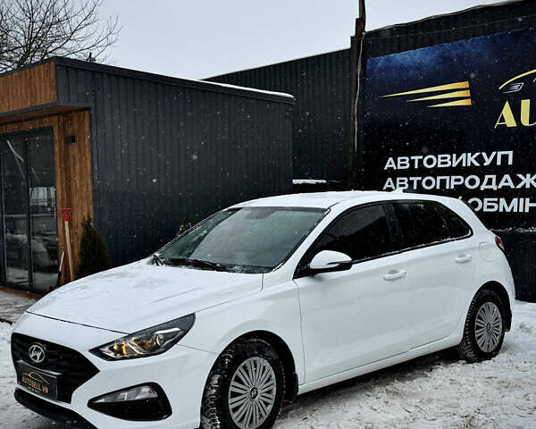 Білий Хендай i30, об'ємом двигуна 1.5 л та пробігом 78 тис. км за 12300 $, фото 1 на Automoto.ua