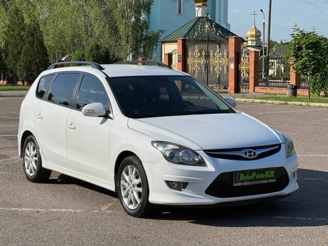 Белый Хендай i30, объемом двигателя 0.16 л и пробегом 238 тыс. км за 6700 $, фото 1 на Automoto.ua