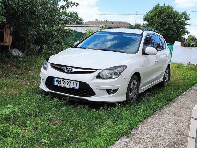 Білий Хендай i30, об'ємом двигуна 1.58 л та пробігом 227 тис. км за 6200 $, фото 1 на Automoto.ua