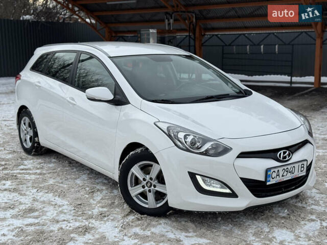 Білий Хендай i30, об'ємом двигуна 1.6 л та пробігом 229 тис. км за 7700 $, фото 1 на Automoto.ua