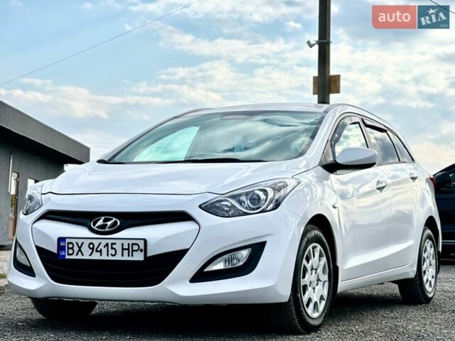 Белый Хендай i30, объемом двигателя 1.58 л и пробегом 219 тыс. км за 7700 $, фото 1 на Automoto.ua
