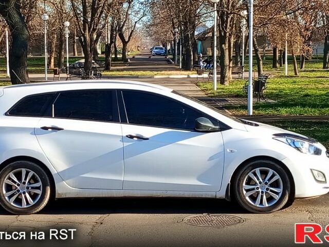Білий Хендай i30, об'ємом двигуна 1.4 л та пробігом 206 тис. км за 8790 $, фото 1 на Automoto.ua