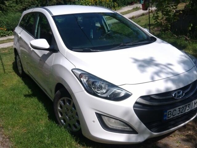 Белый Хендай i30, объемом двигателя 0 л и пробегом 233 тыс. км за 8000 $, фото 1 на Automoto.ua