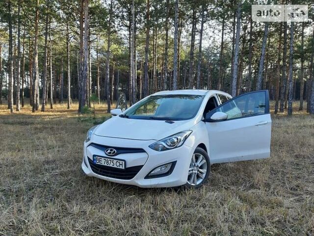 Білий Хендай i30, об'ємом двигуна 1.6 л та пробігом 203 тис. км за 9600 $, фото 1 на Automoto.ua