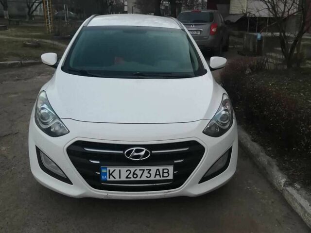 Білий Хендай i30, об'ємом двигуна 1.6 л та пробігом 207 тис. км за 11800 $, фото 1 на Automoto.ua