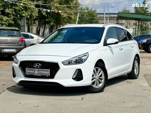 Белый Хендай i30, объемом двигателя 1.6 л и пробегом 208 тыс. км за 10700 $, фото 1 на Automoto.ua
