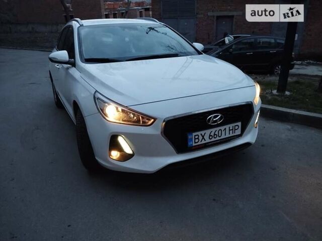 Белый Хендай i30, объемом двигателя 0 л и пробегом 190 тыс. км за 11650 $, фото 1 на Automoto.ua