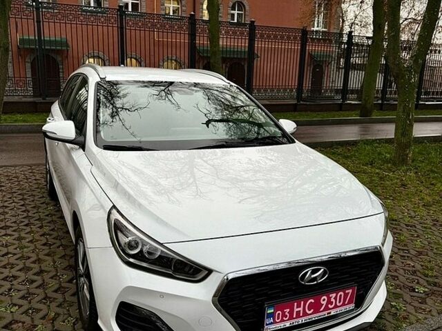Белый Хендай i30, объемом двигателя 1.4 л и пробегом 54 тыс. км за 15200 $, фото 1 на Automoto.ua