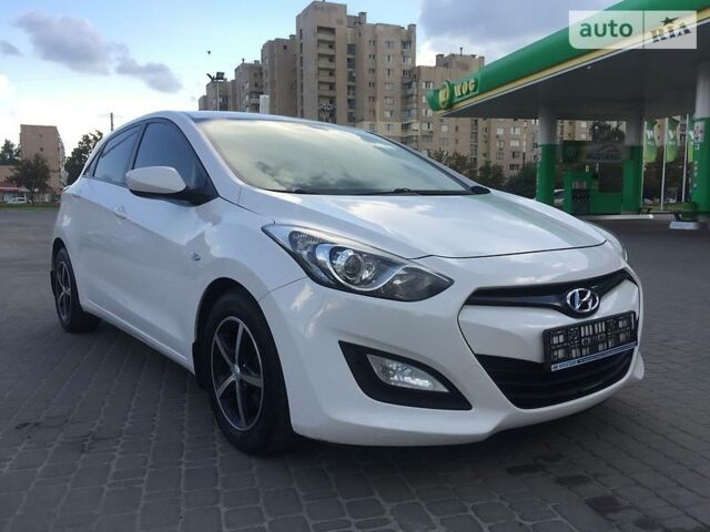 Білий Хендай i30, об'ємом двигуна 0 л та пробігом 105 тис. км за 9350 $, фото 1 на Automoto.ua