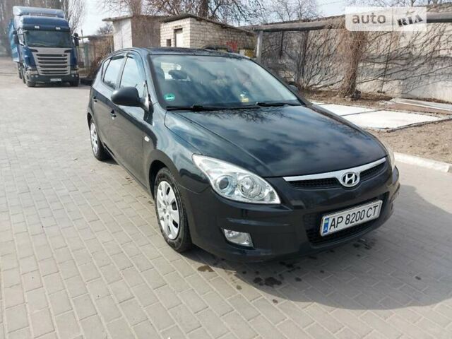 Черный Хендай i30, объемом двигателя 0 л и пробегом 205 тыс. км за 6000 $, фото 1 на Automoto.ua