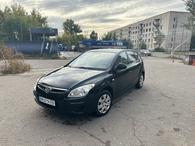Черный Хендай i30, объемом двигателя 1.4 л и пробегом 230 тыс. км за 3764 $, фото 1 на Automoto.ua