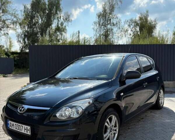 Черный Хендай i30, объемом двигателя 1.4 л и пробегом 148 тыс. км за 6650 $, фото 1 на Automoto.ua