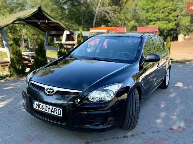 Чорний Хендай i30, об'ємом двигуна 1.58 л та пробігом 285 тис. км за 5200 $, фото 1 на Automoto.ua